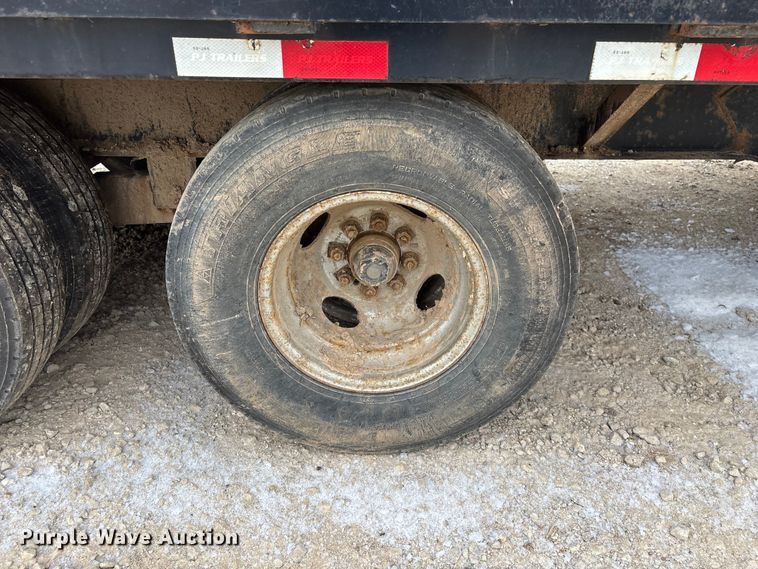 image for item EN5872 2016 PJTM equipment trailer