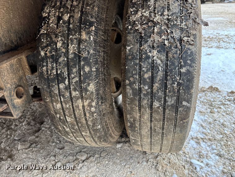 image for item EN5872 2016 PJTM equipment trailer