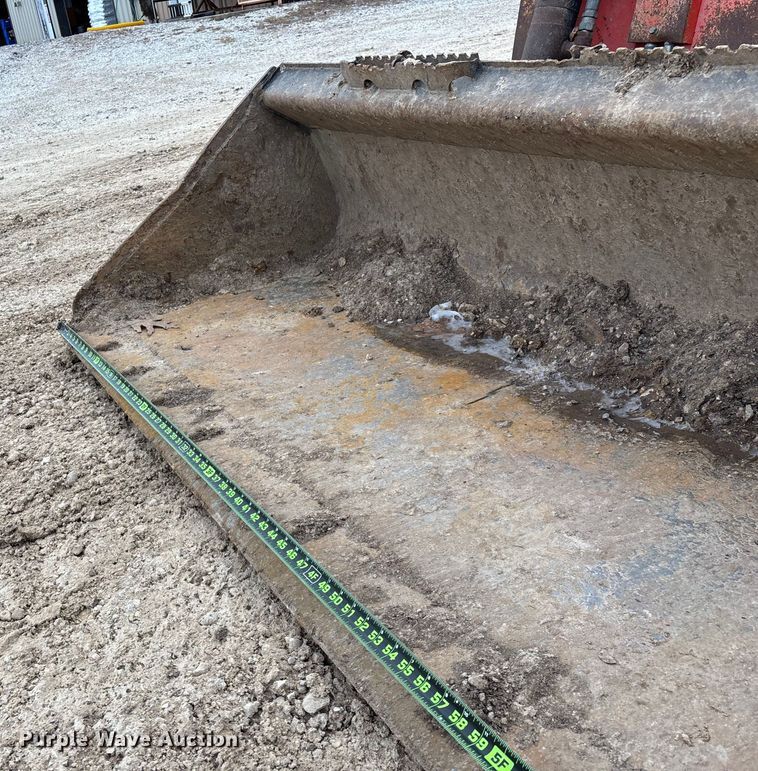 image for item EN5873 2013 Kubota SVL75 tracked skid steer loader