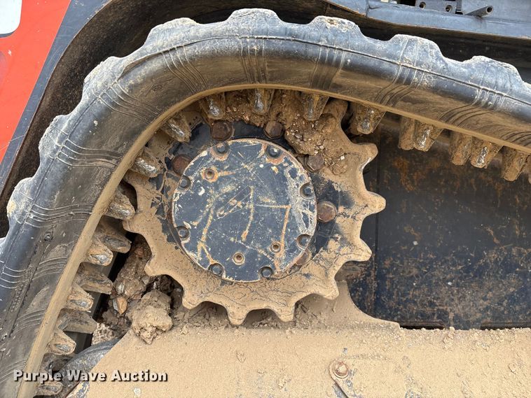 image for item EN5873 2013 Kubota SVL75 tracked skid steer loader