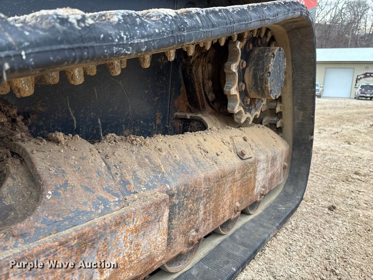 image for item EN5873 2013 Kubota SVL75 tracked skid steer loader