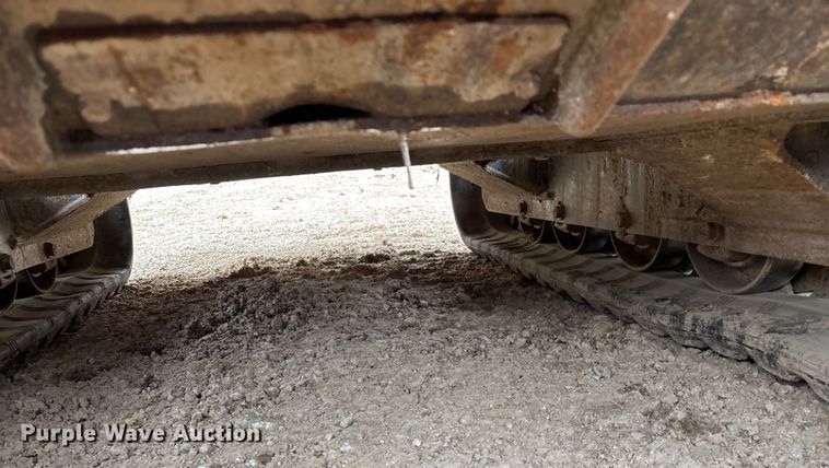 image for item EN5873 2013 Kubota SVL75 tracked skid steer loader