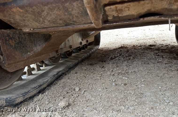 image for item EN5873 2013 Kubota SVL75 tracked skid steer loader