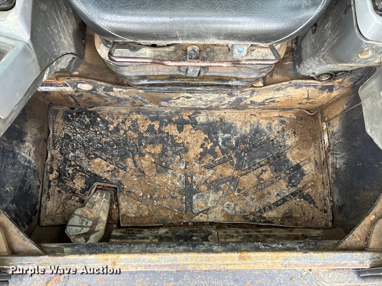 image for item EN5873 2013 Kubota SVL75 tracked skid steer loader