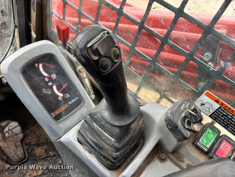 image for item EN5873 2013 Kubota SVL75 tracked skid steer loader