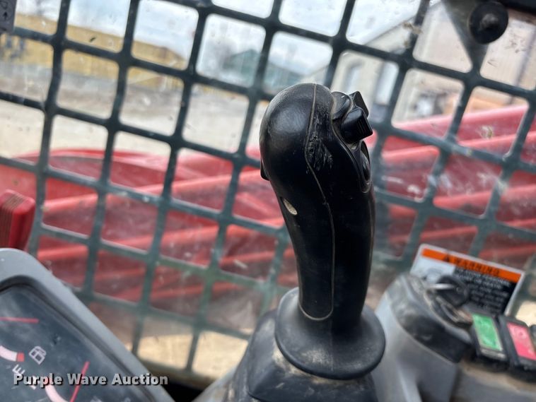 image for item EN5873 2013 Kubota SVL75 tracked skid steer loader