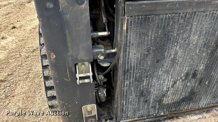 image for item EN5873 2013 Kubota SVL75 tracked skid steer loader