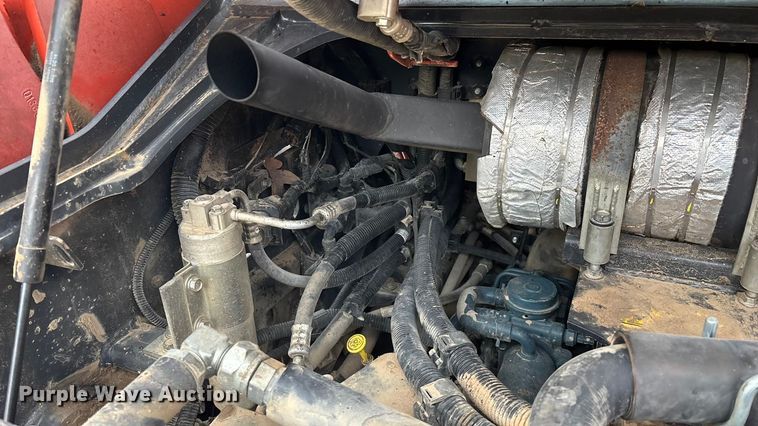 image for item EN5873 2013 Kubota SVL75 tracked skid steer loader