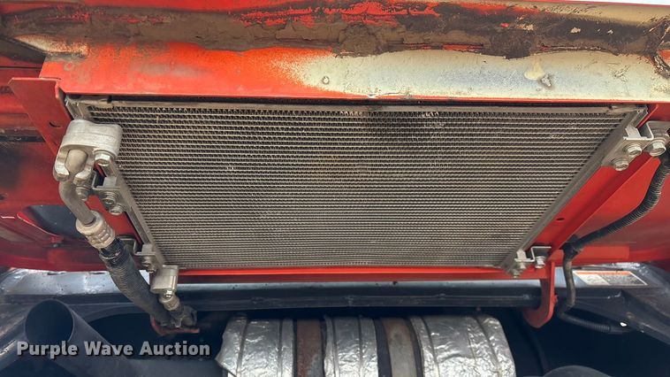 image for item EN5873 2013 Kubota SVL75 tracked skid steer loader