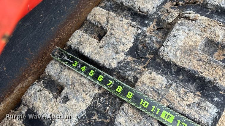 image for item EN5873 2013 Kubota SVL75 tracked skid steer loader