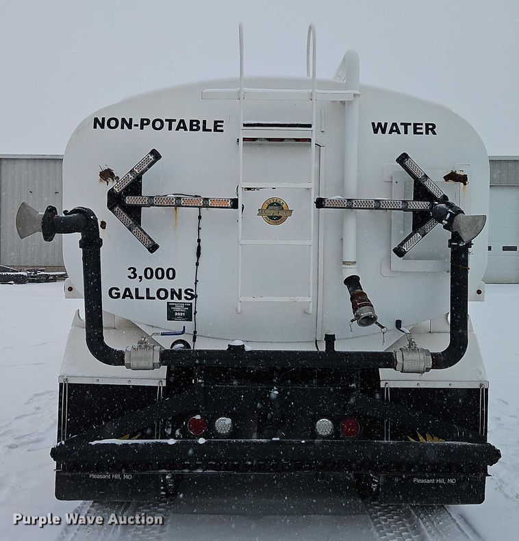 image for item EO4863 1991 Peterbilt 378 tank truck