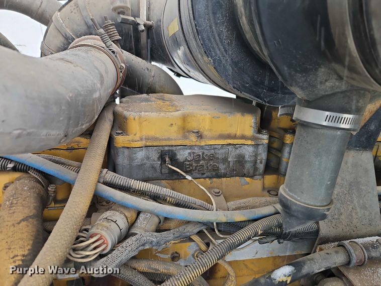 image for item EO4863 1991 Peterbilt 378 tank truck