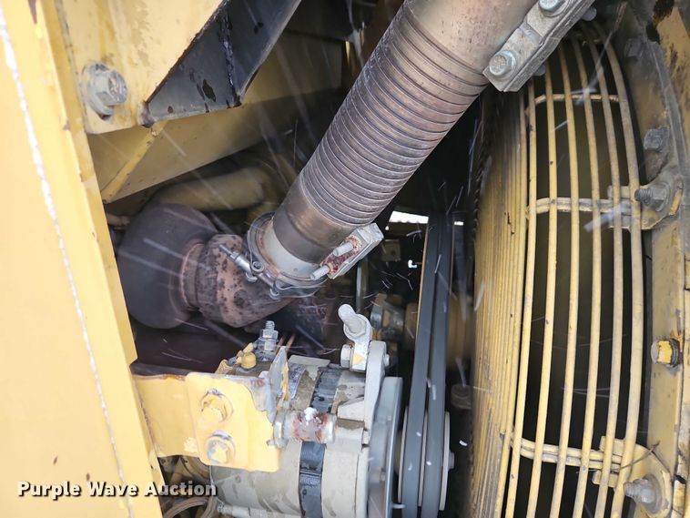 image for item EO4864 1991 Caterpillar 963 track loader