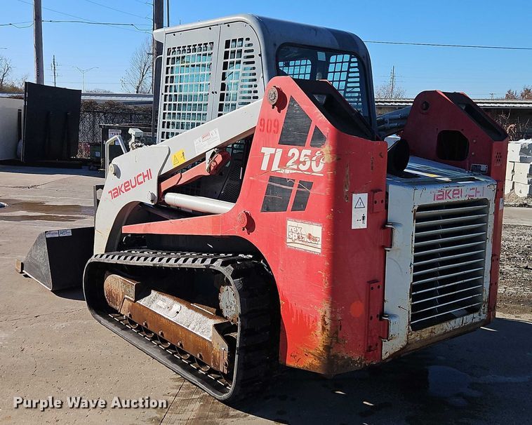 image for item EO4871 2012 Takeuchi TL250 tracked skid steer loader