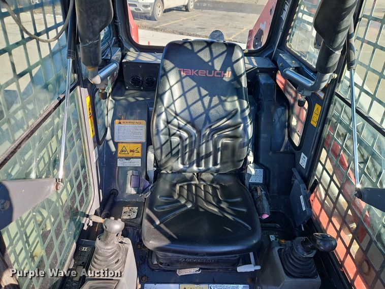 image for item EO4871 2012 Takeuchi TL250 tracked skid steer loader