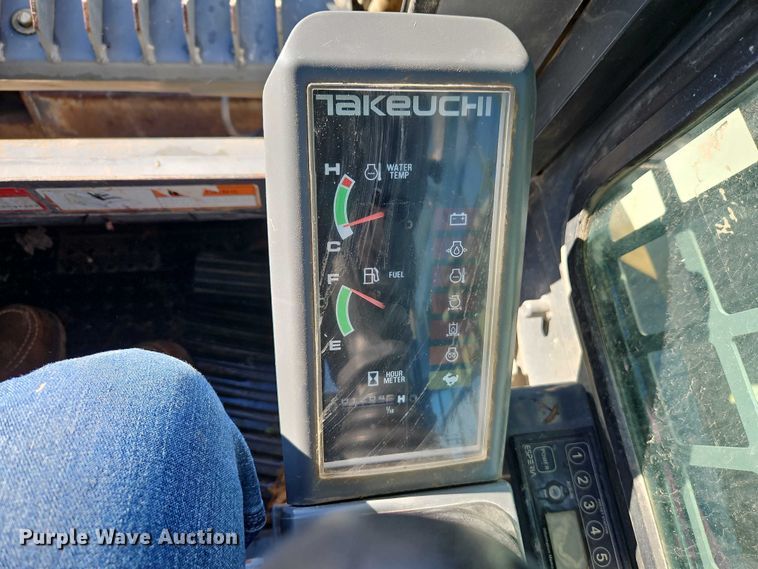 image for item EO4871 2012 Takeuchi TL250 tracked skid steer loader