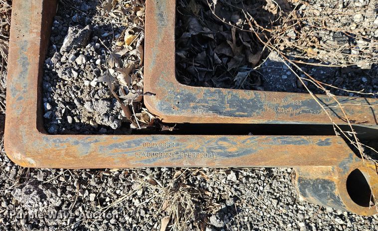 image for item EO4877 60