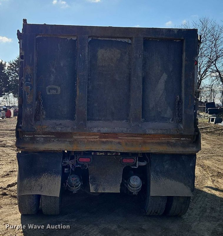 image for item EO4883 1995 Peterbilt 379 dump truck