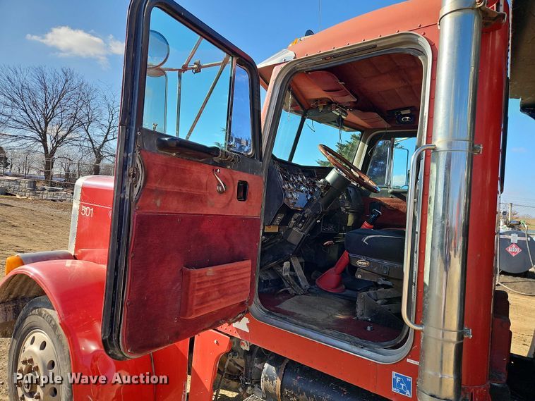 image for item EO4883 1995 Peterbilt 379 dump truck