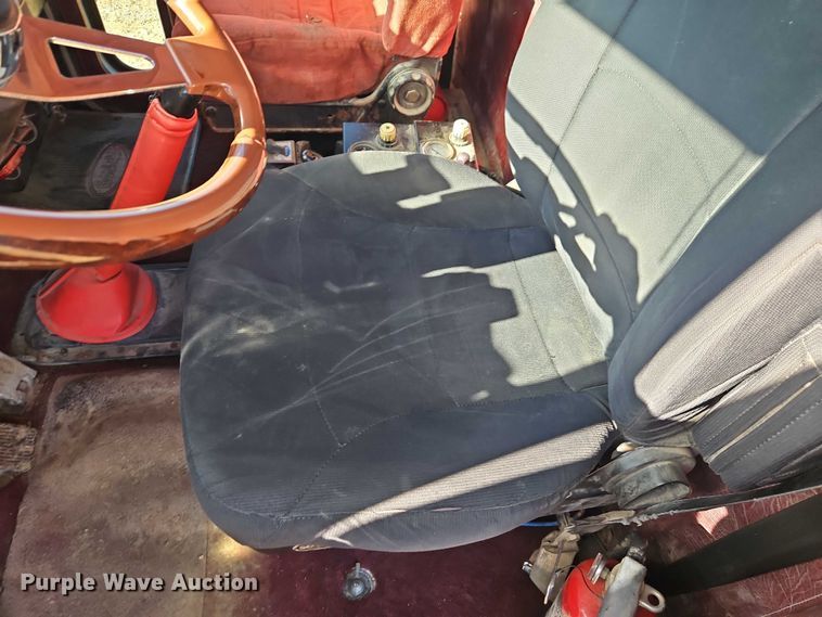 image for item EO4883 1995 Peterbilt 379 dump truck