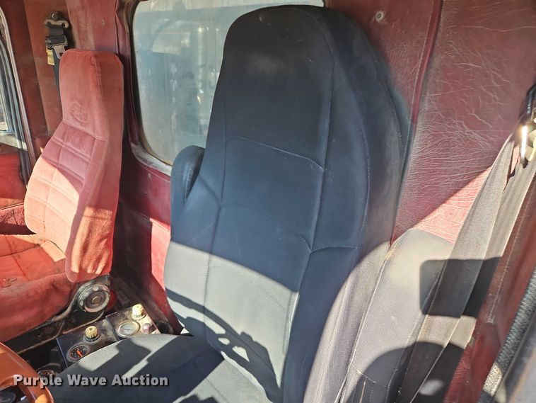 image for item EO4883 1995 Peterbilt 379 dump truck