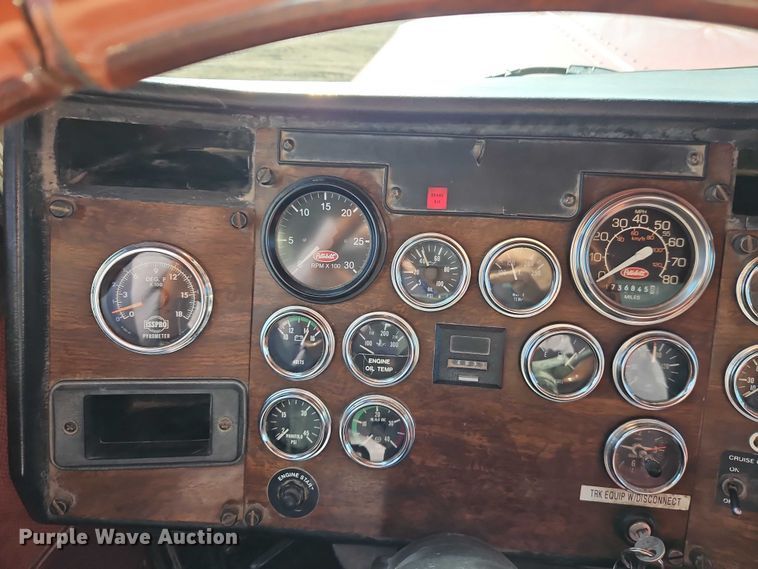 image for item EO4883 1995 Peterbilt 379 dump truck