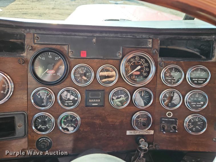 image for item EO4883 1995 Peterbilt 379 dump truck