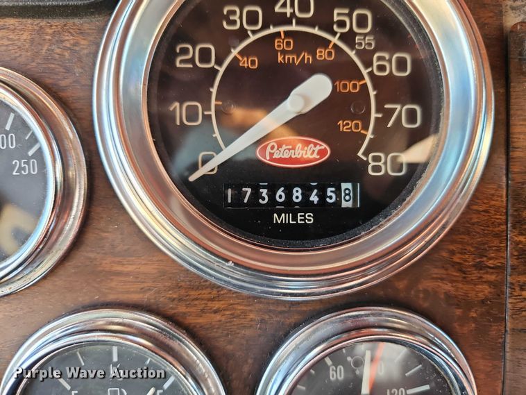 image for item EO4883 1995 Peterbilt 379 dump truck