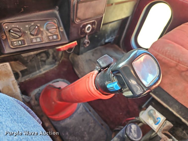 image for item EO4883 1995 Peterbilt 379 dump truck