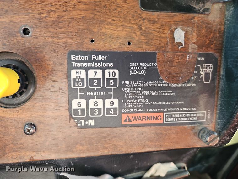 image for item EO4883 1995 Peterbilt 379 dump truck