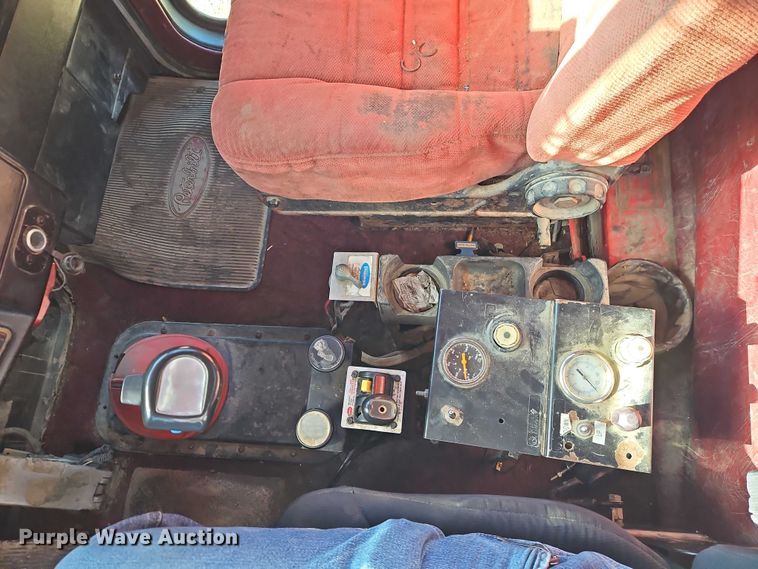 image for item EO4883 1995 Peterbilt 379 dump truck