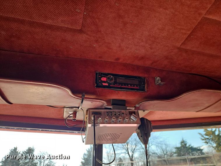 image for item EO4883 1995 Peterbilt 379 dump truck