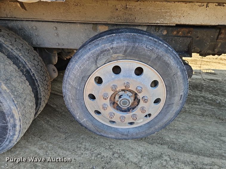 image for item EO4883 1995 Peterbilt 379 dump truck