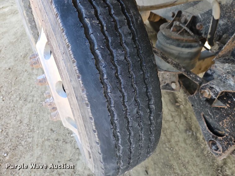 image for item EO4883 1995 Peterbilt 379 dump truck