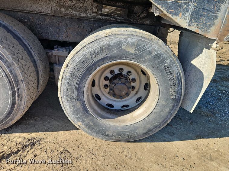 image for item EO4883 1995 Peterbilt 379 dump truck