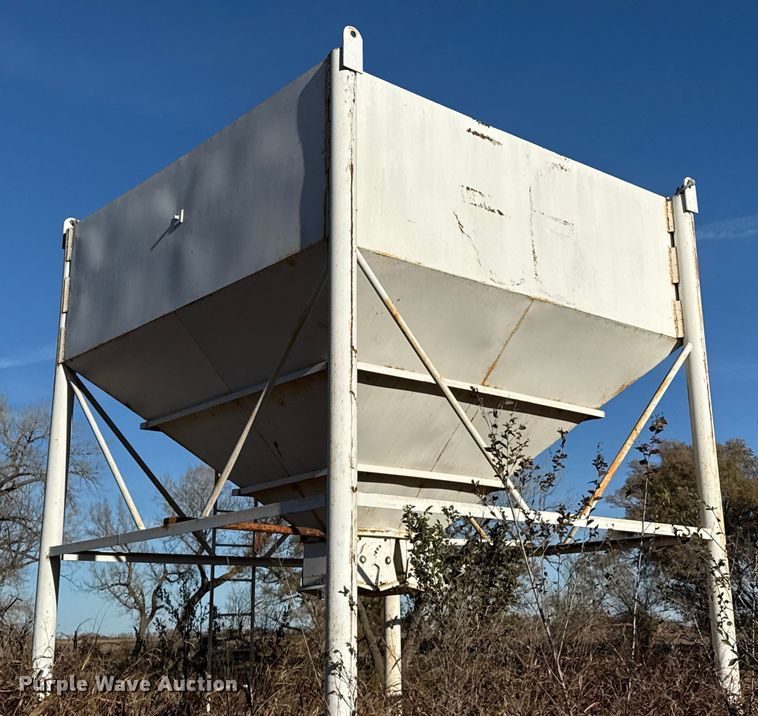 image for item EP0989 Aggregate bin