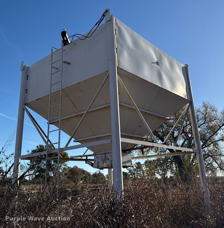 image for item EP0989 Aggregate bin