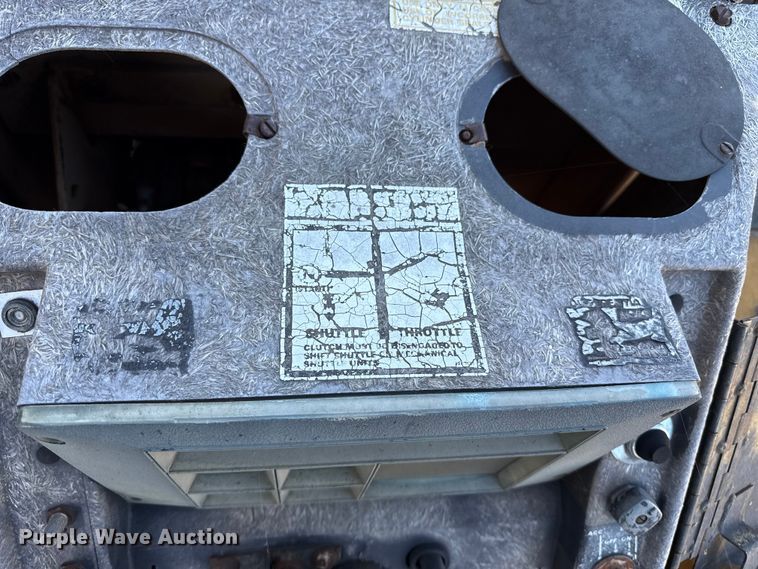 image for item EP0990 1983 Case 480D landscape tractor