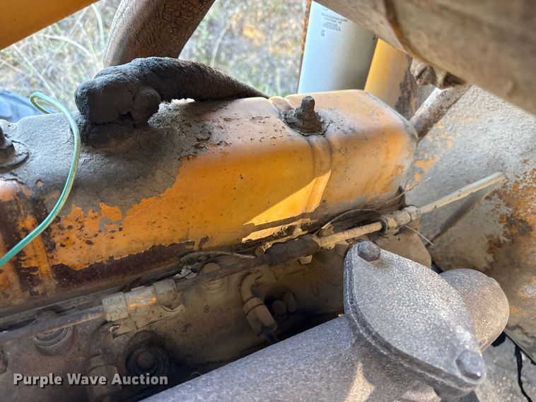 image for item EP0990 1983 Case 480D landscape tractor