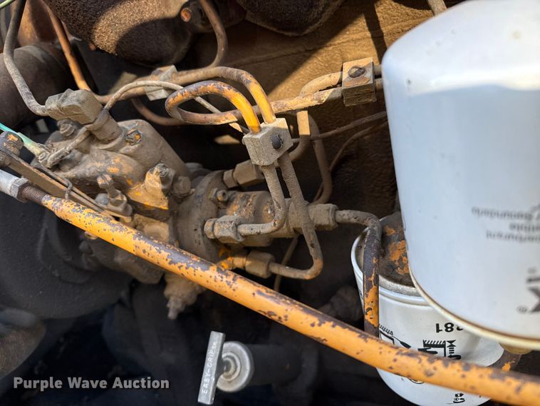 image for item EP0990 1983 Case 480D landscape tractor