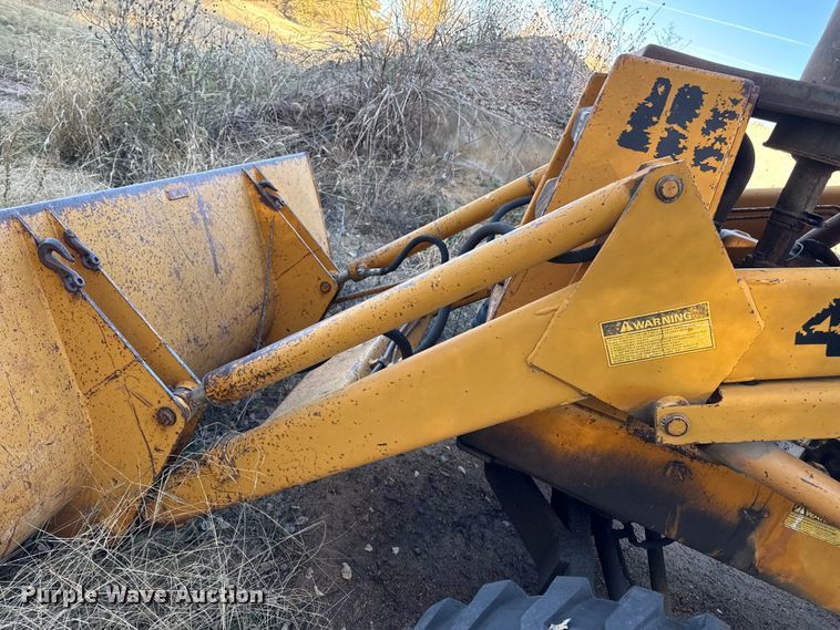 image for item EP0990 1983 Case 480D landscape tractor