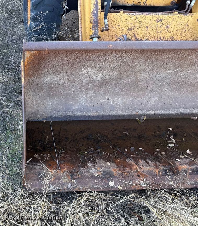 image for item EP0990 1983 Case 480D landscape tractor