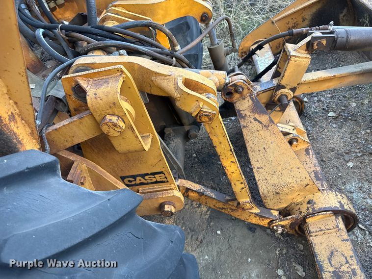 image for item EP0990 1983 Case 480D landscape tractor