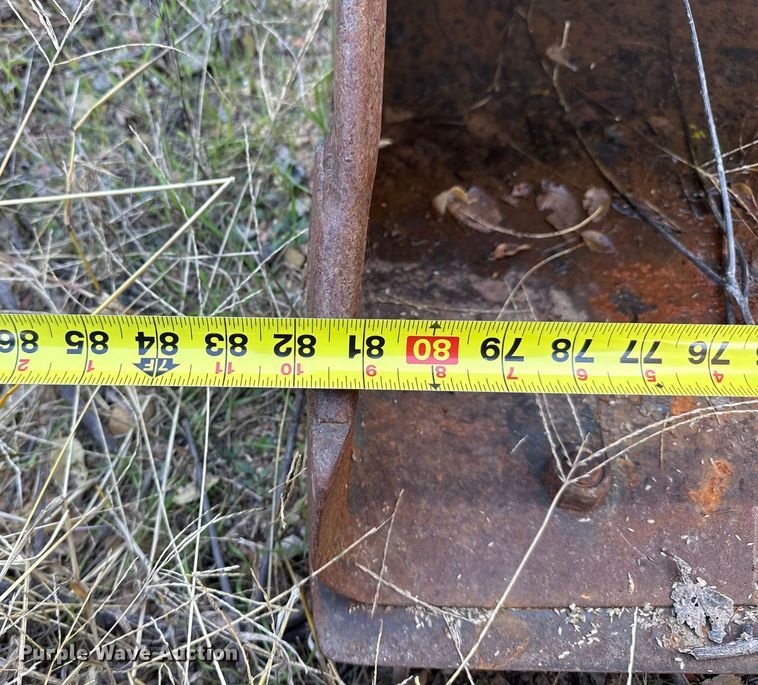 image for item EP0990 1983 Case 480D landscape tractor