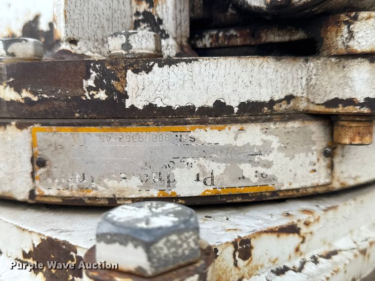 image for item EP0993 1999 Ford F-800 utility / service truck