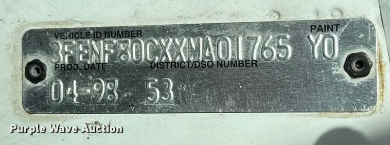 image for item EP0993 1999 Ford F-800 utility / service truck