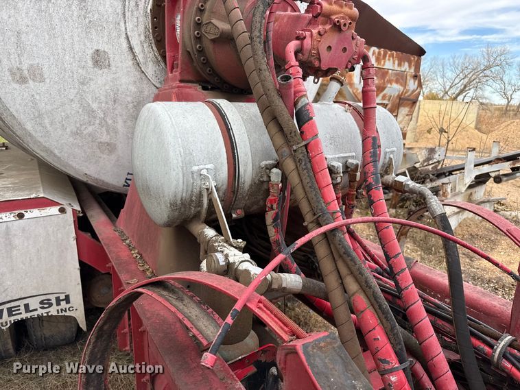 image for item EP0996 1995 Mack RD690S ready mix truck
