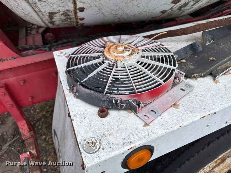 image for item EP0996 1995 Mack RD690S ready mix truck