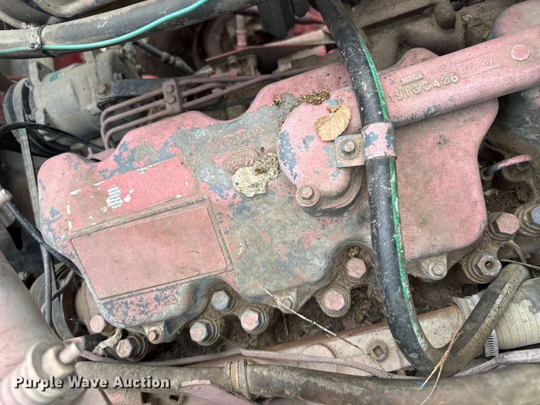 image for item EP0996 1995 Mack RD690S ready mix truck