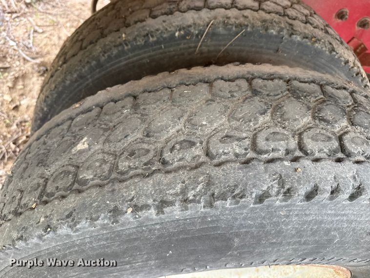 image for item EP0996 1995 Mack RD690S ready mix truck